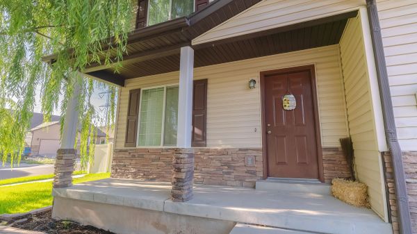 Cost of Concrete Porch Installation in Buford